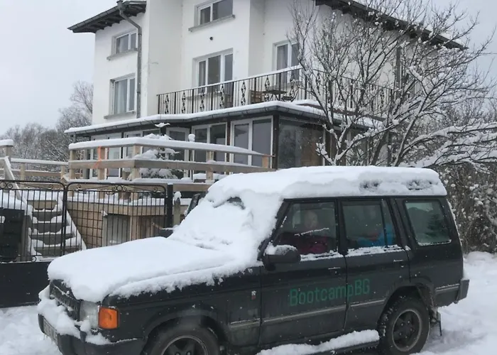 Relyovo Bed and Breakfast *